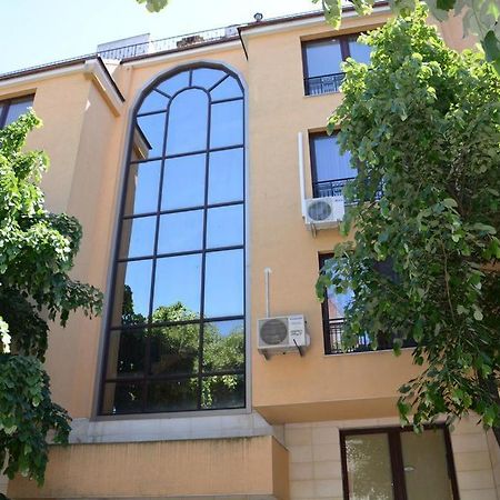 Vazov Residence , Two Bedroom Top Centre Apartment Varna Exterior photo