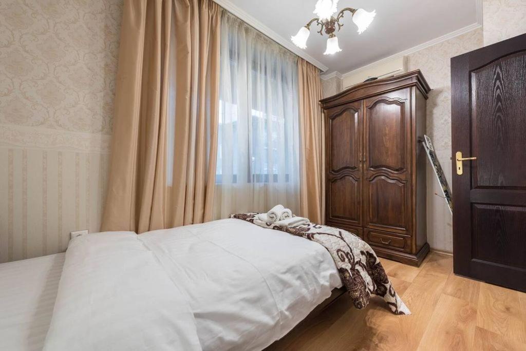 Vazov Residence , Two Bedroom Top Centre Apartment Varna Exterior photo