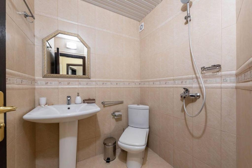 Vazov Residence , Two Bedroom Top Centre Apartment Varna Exterior photo